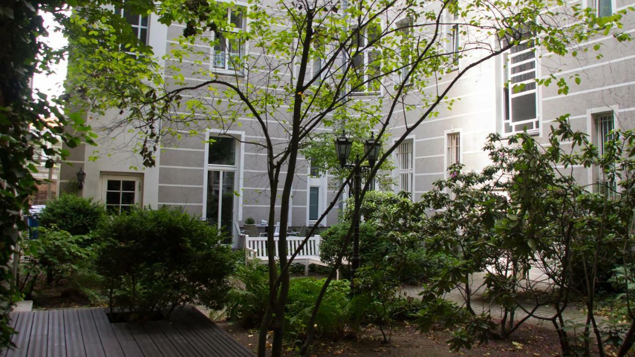 City-Apartment Berlin Charlottenburg Berlim Exterior foto
